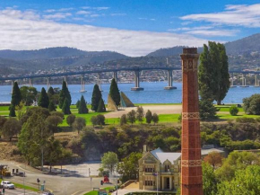 Hobart CBD Premium Apartment, 3 mins to waterfront